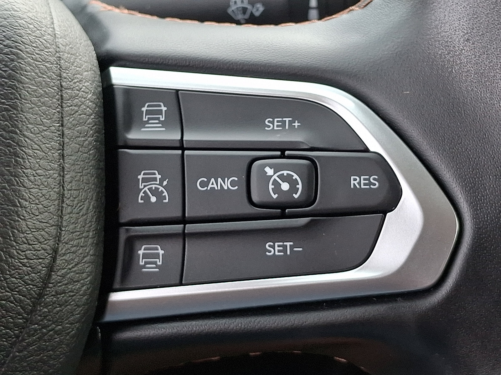 Used 2022 Jeep Compass Limited w/ Sun and Sound Group AWD/4WD image 23