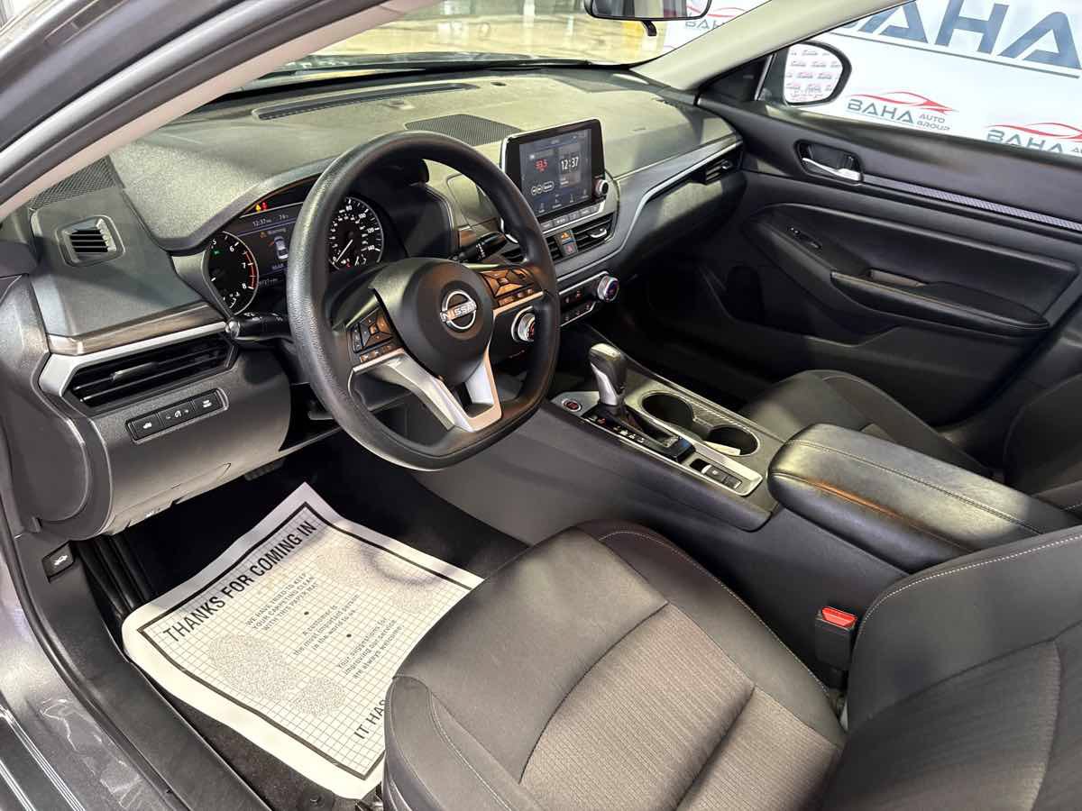 Used 2025 Nissan Altima 2.5 SV AWD/4WD image 33