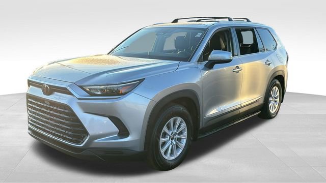 Used 2024 Toyota Grand Highlander AWD Hybrid image 2