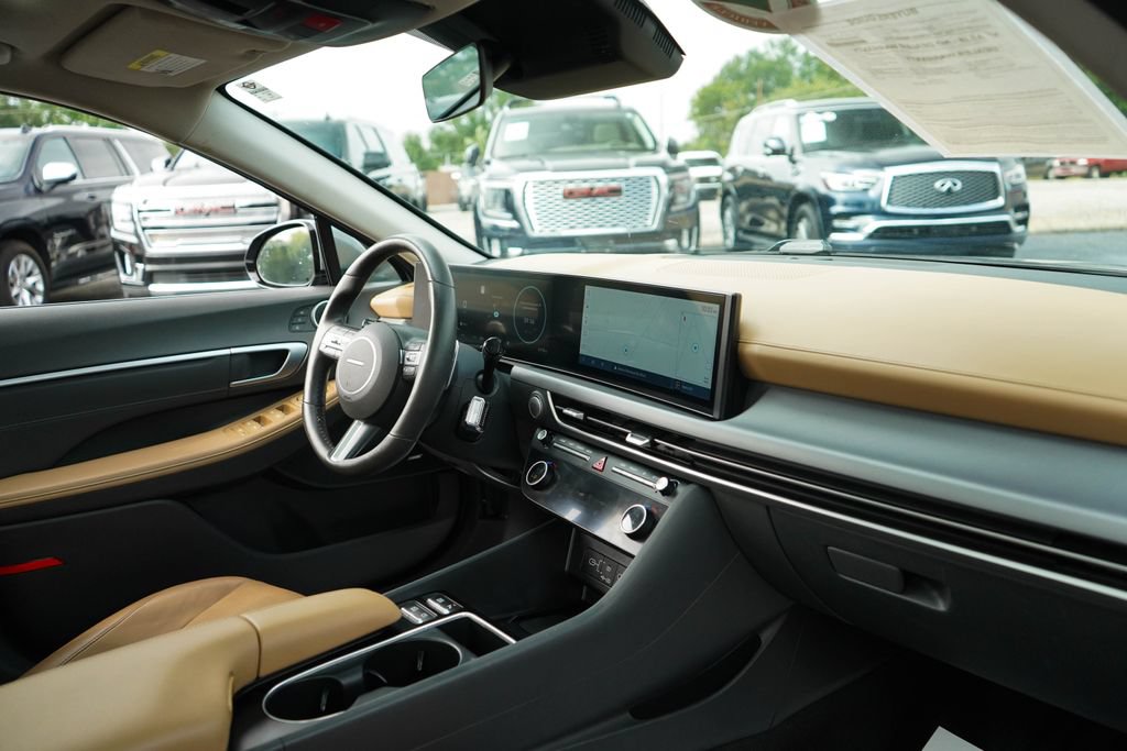 Used 2024 Hyundai Sonata Limited FWD image 14