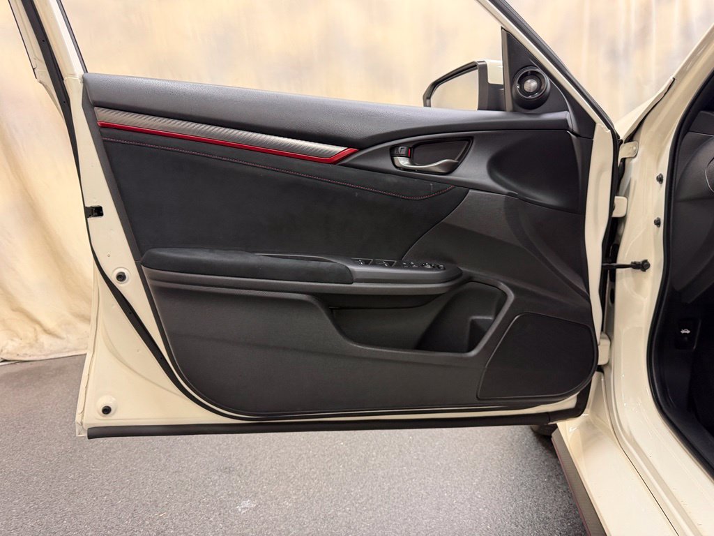Used 2017 Honda Civic Type R image 12