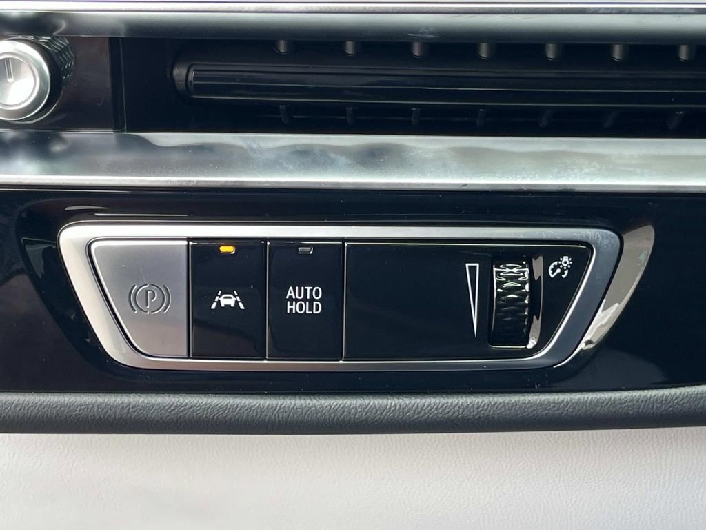 New 2026 Cadillac Lyriq Premium Luxury image 27