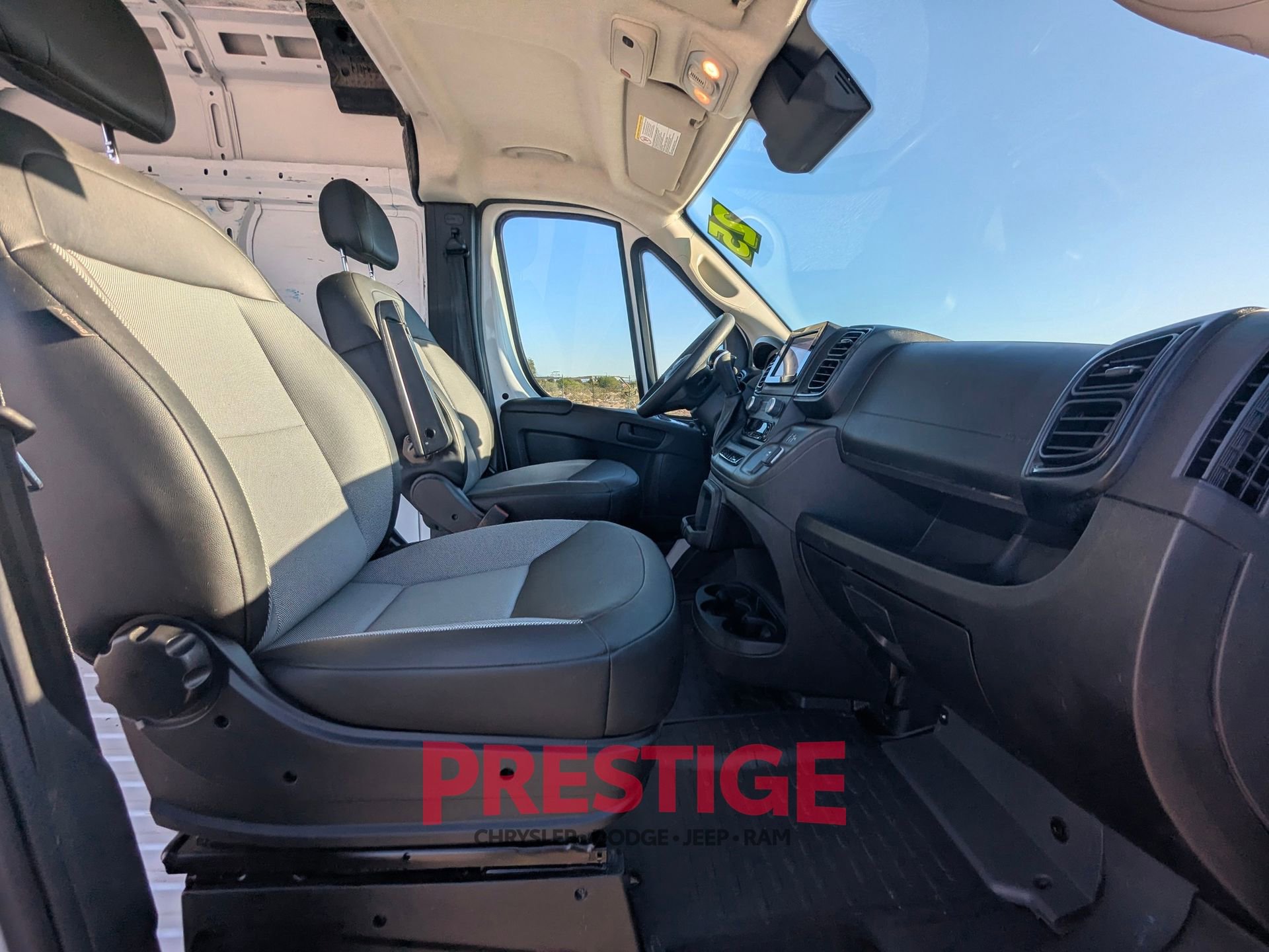 Used 2025 RAM ProMaster 2500 w/ Convenience Group image 30