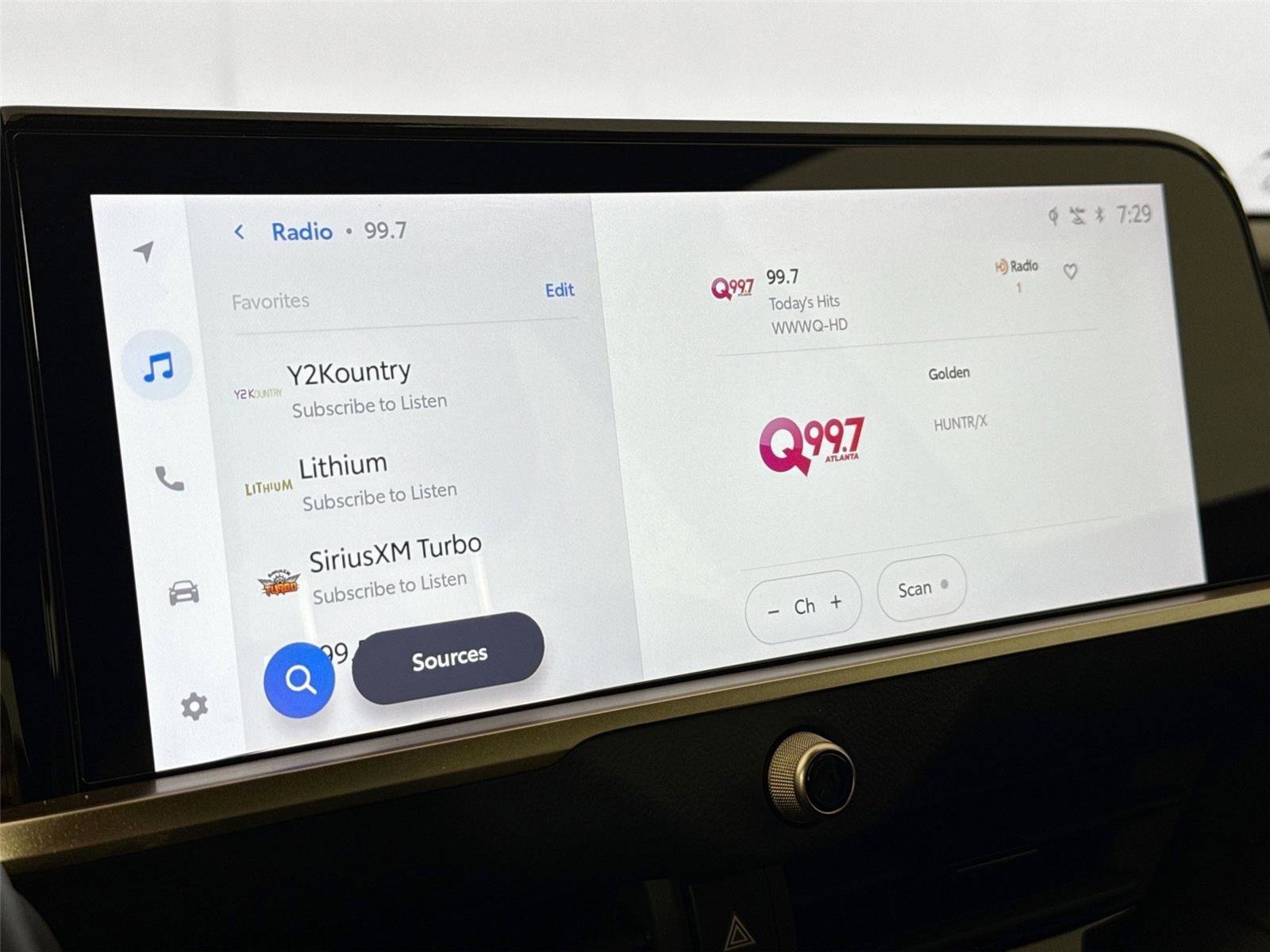 Certified 2025 Toyota Crown Signia w/ Advanced Technology Package AWD/4WD image 25