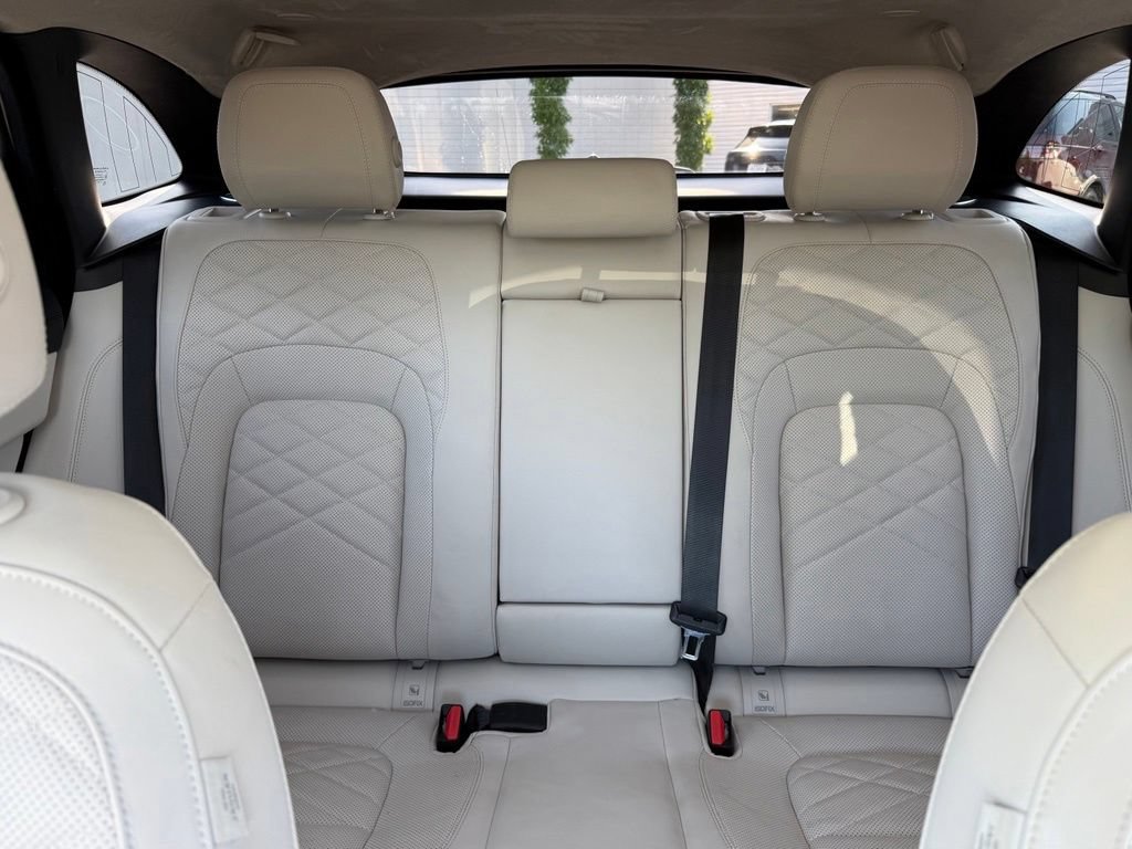 Used 2022 Jaguar F-PACE S AWD/4WD image 34