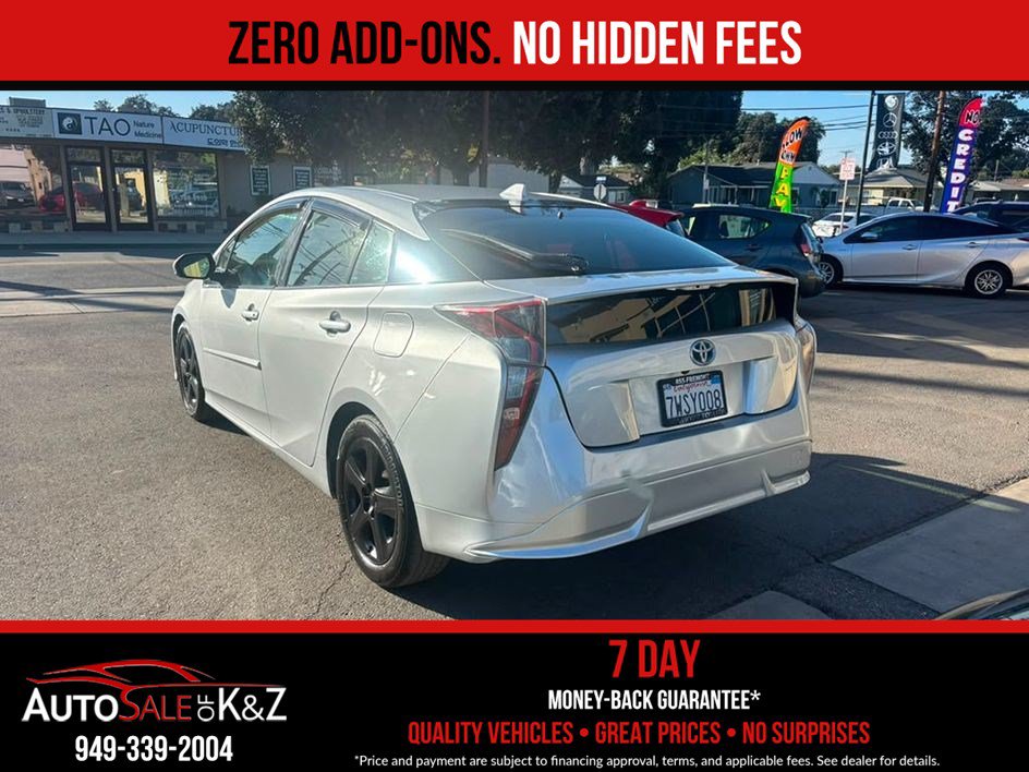 Used 2016 Toyota Prius Three Touring FWD image 11
