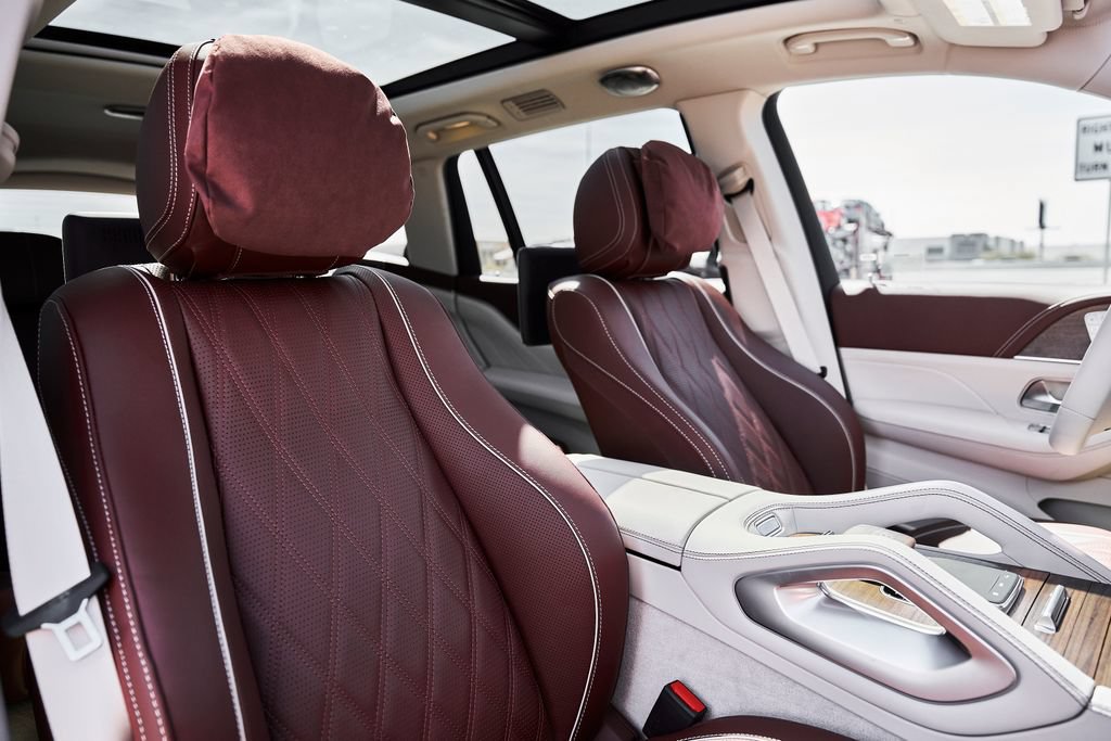 Used 2026 Mercedes-Benz Maybach GLS 600 4MATIC image 41