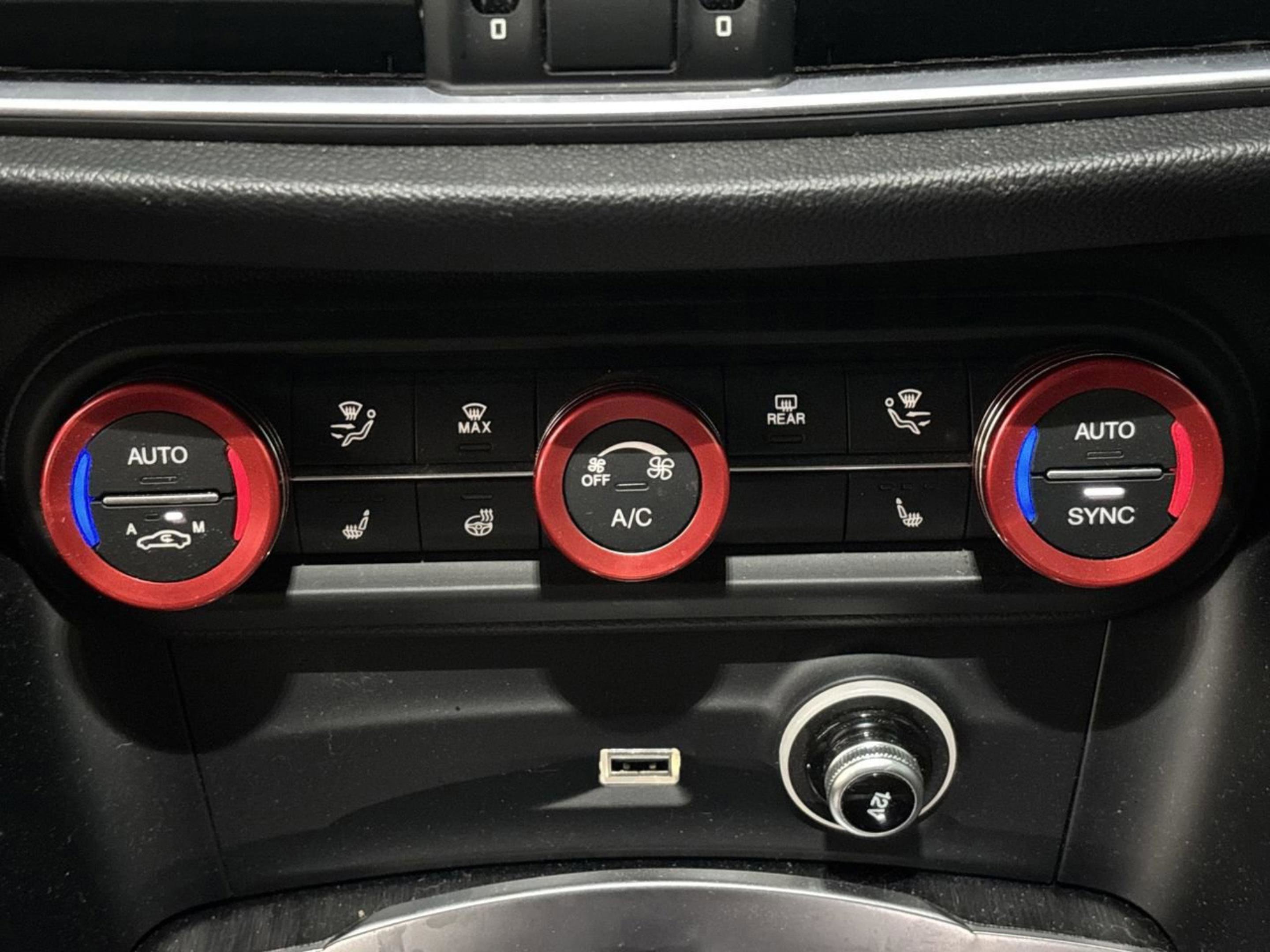 Used 2020 Alfa Romeo Stelvio Sport w/ Quick Order Package 22J Sport image 17