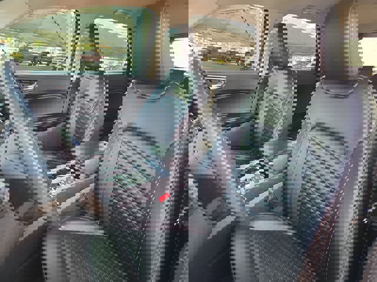 Used 2022 Ford Edge SEL image 16