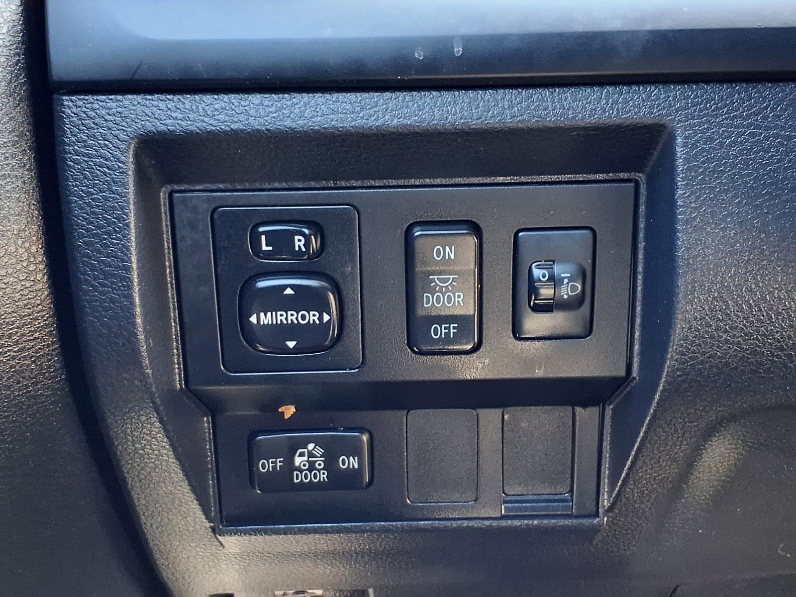 Used 2016 Toyota Tundra SR w/ Tow Package image 9