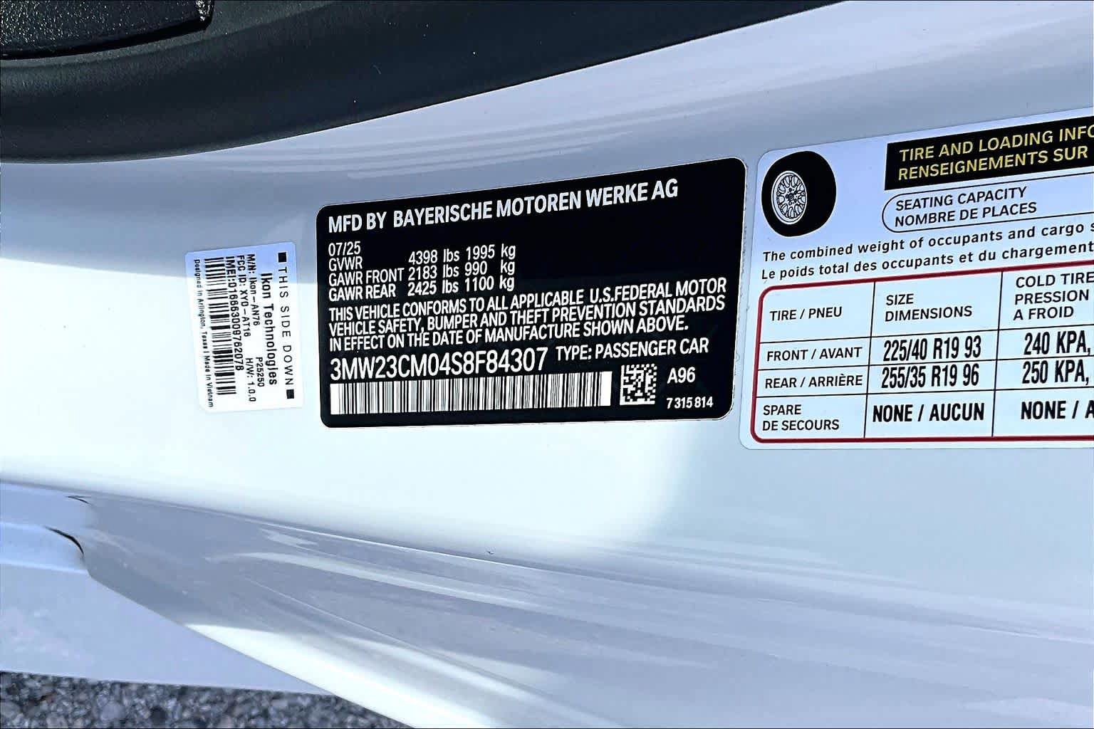Used 2025 BMW 230i Coupe w/ M Sport Package image 37