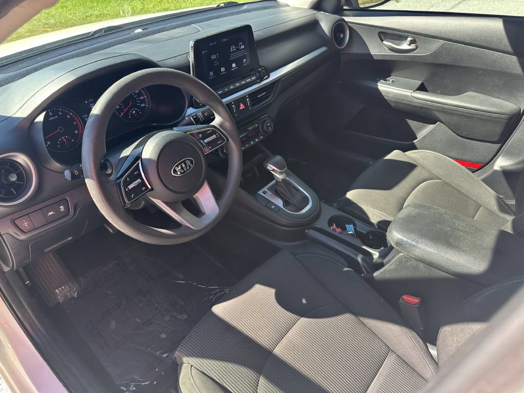 Used 2019 Kia Forte LXS FWD image 7