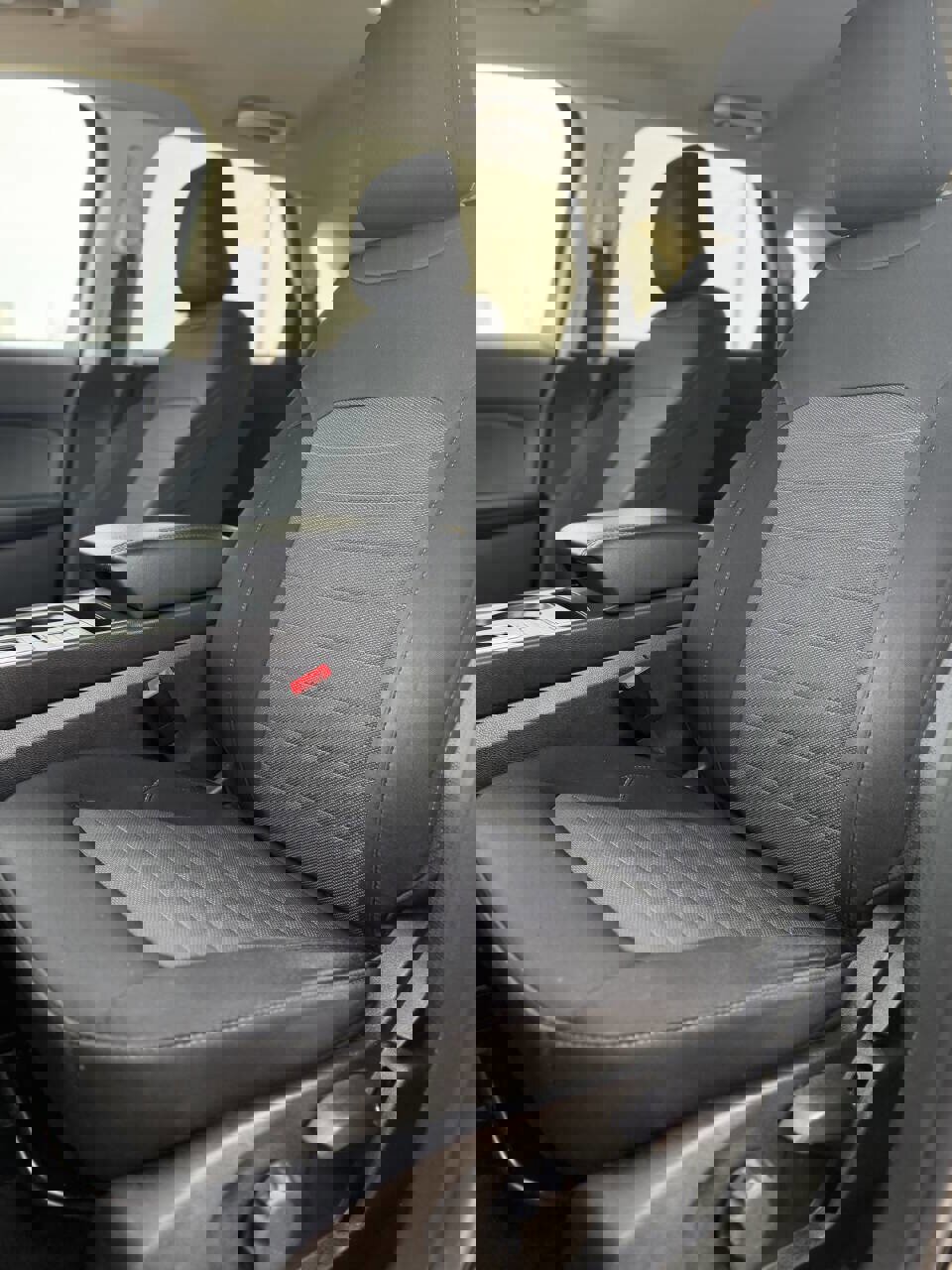 Used 2022 Ford Edge SE w/ Black Appearance Package image 11