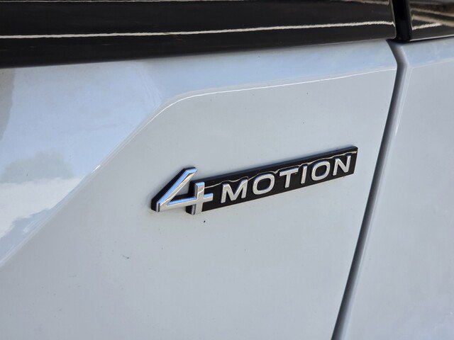 Used 2024 Volkswagen Atlas Peak Edition SEL image 37