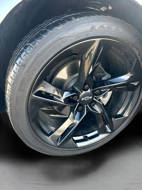 Used 2023 Chevrolet Camaro LT RWD image 25
