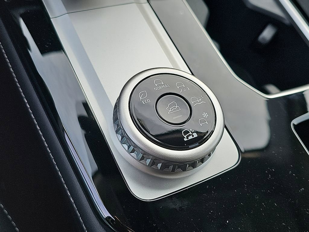 New 2026 Mitsubishi Outlander Trail Edition image 16