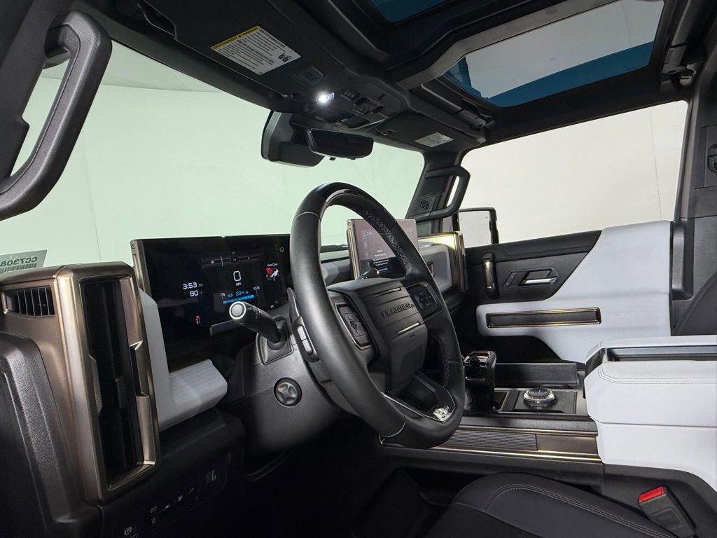 Used 2025 GMC Hummer EV 2X image 22