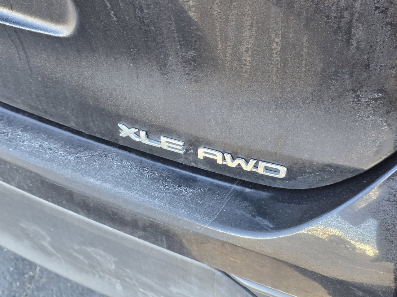 Used 2023 Toyota Highlander XLE image 11