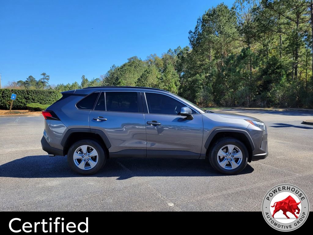 Used 2022 Toyota RAV4 XLE image 7