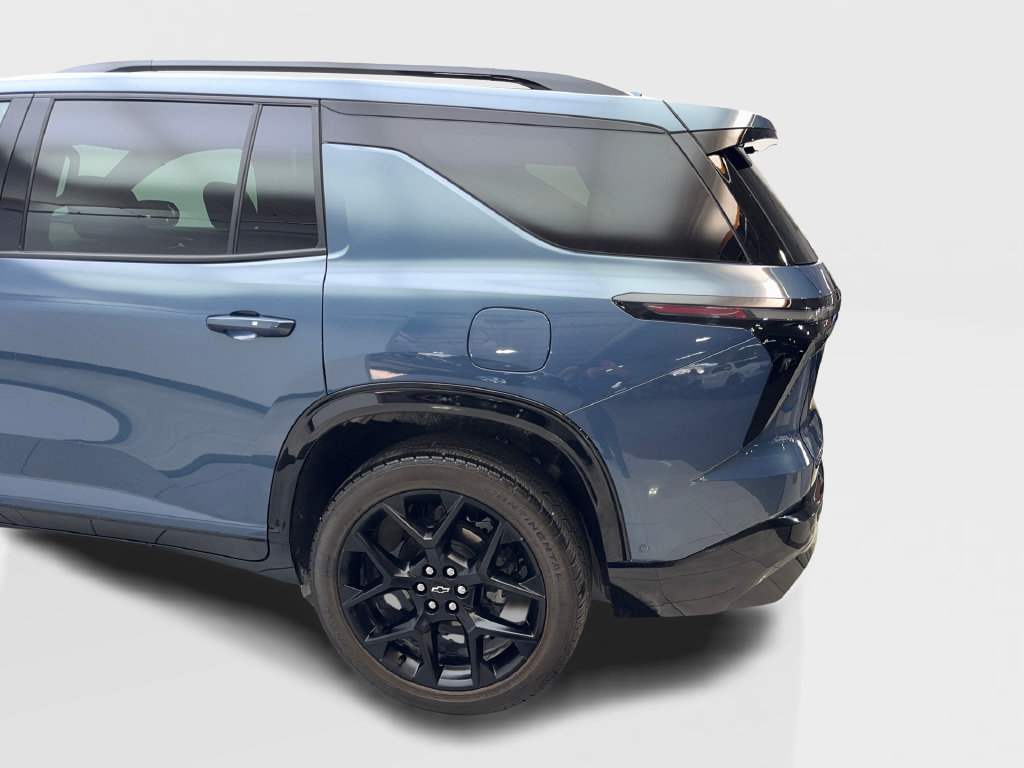 Used 2024 Chevrolet Traverse RS FWD image 18