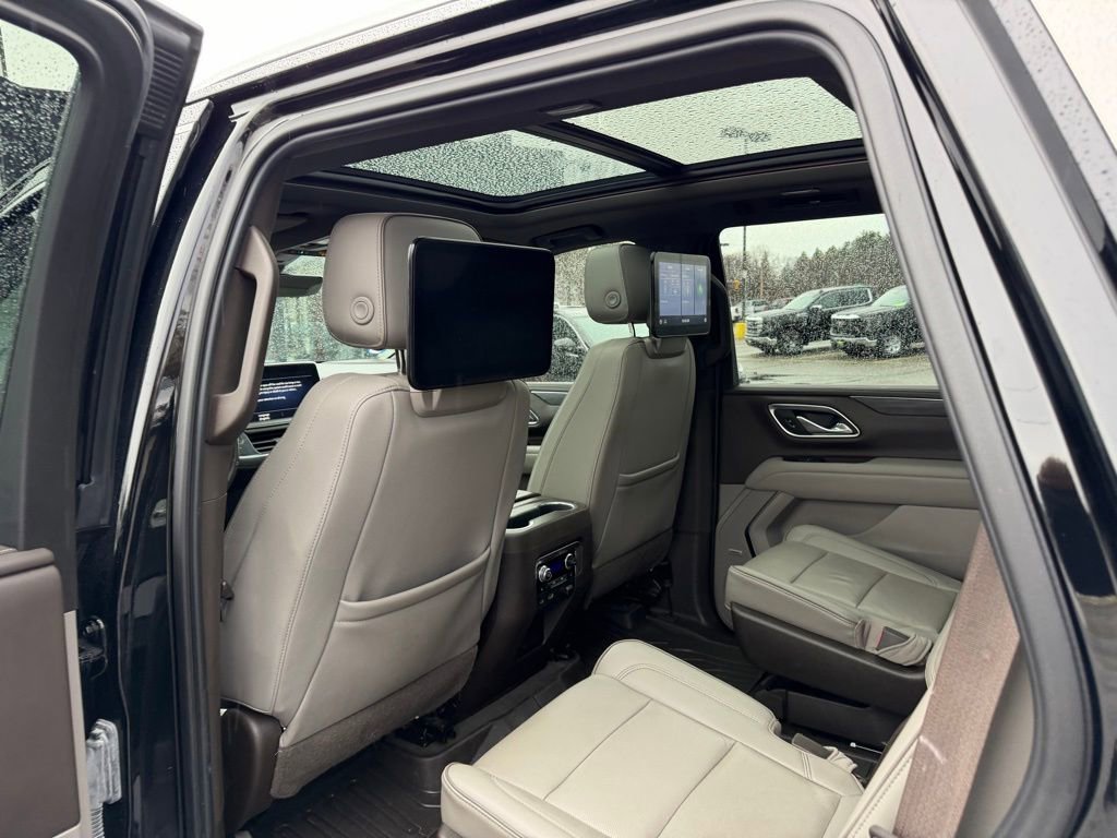 Certified 2021 GMC Yukon SLT w/ SLT Luxury Plus Package image 16
