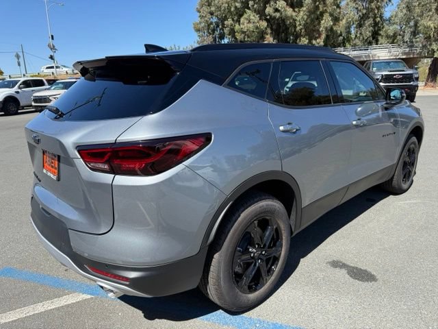 New 2026 Chevrolet Blazer LT w/ Sound & Technology Package AWD/4WD image 7