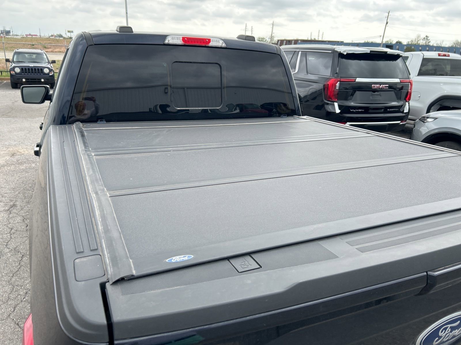 Used 2022 Ford F150 Lariat image 12