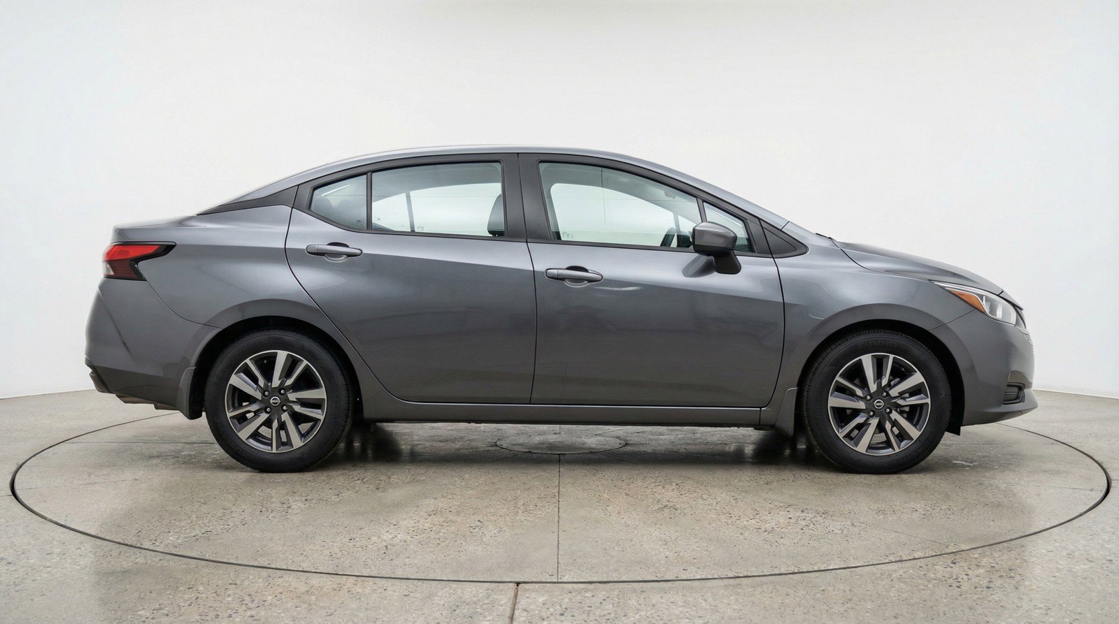 Used 2025 Nissan Versa SV image 11
