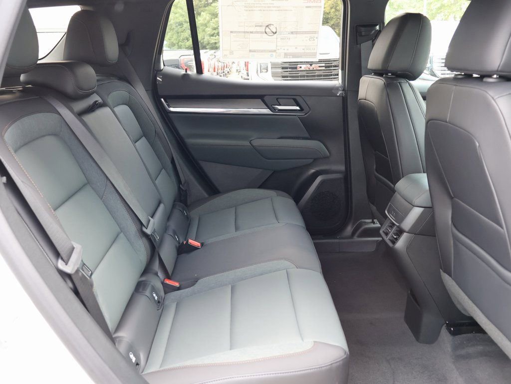 New 2026 GMC Terrain AT4 w/ Technology Package II image 31