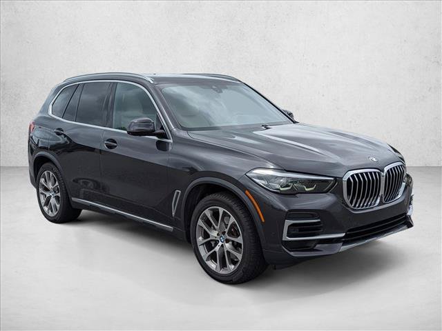 Used 2022 BMW X5 sDrive40i w/ Premium Package RWD image 3