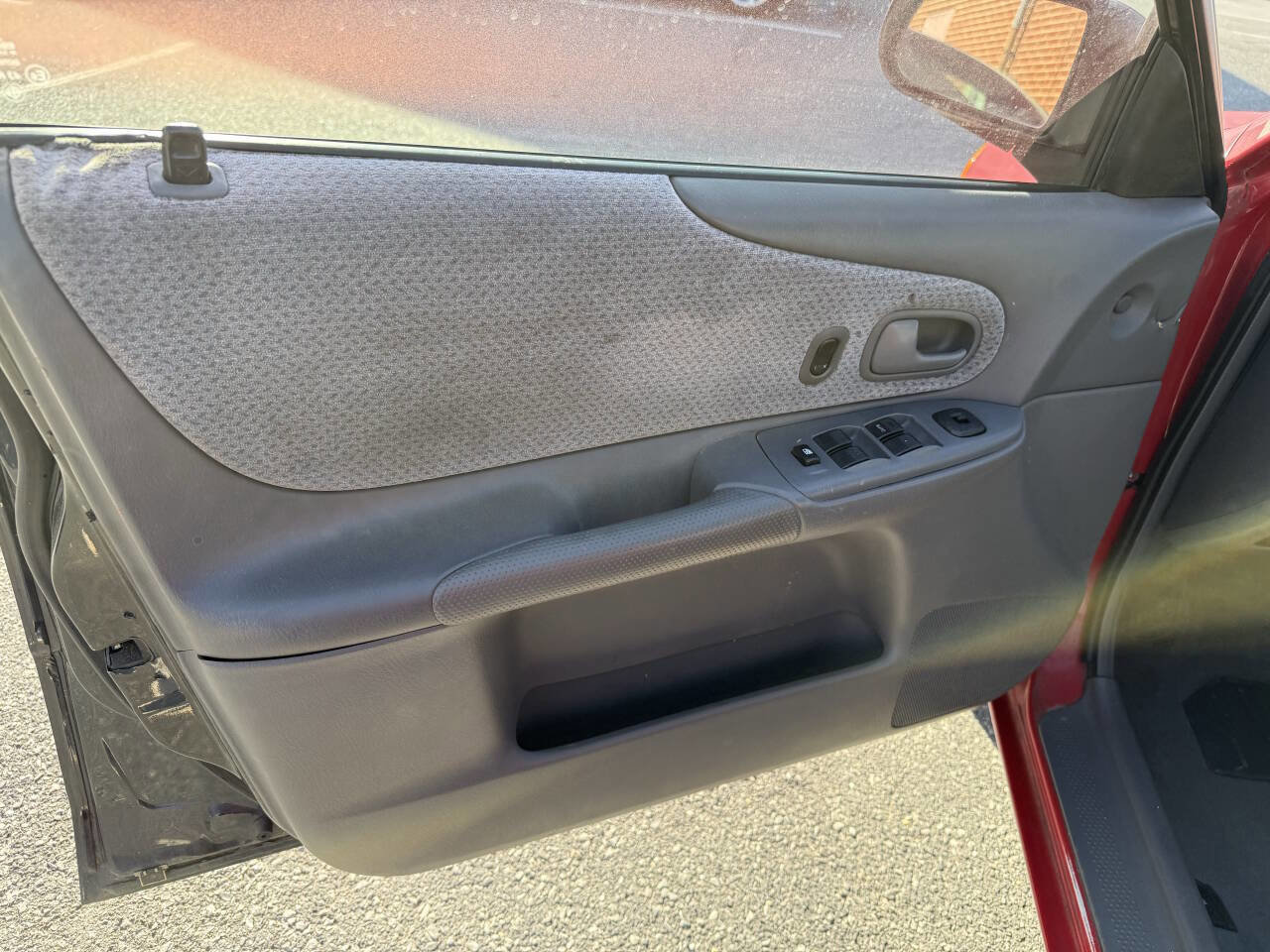 Used 1999 MAZDA Protege DX image 10