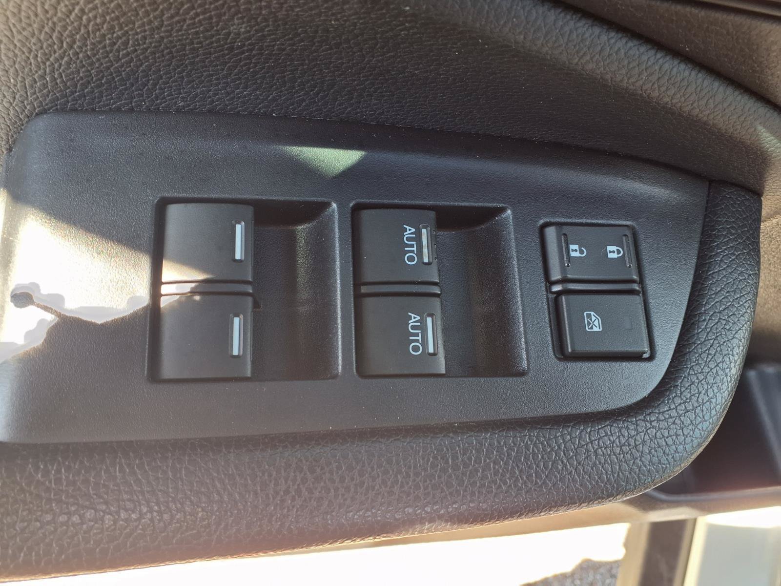 Used 2018 Honda Pilot Elite image 7