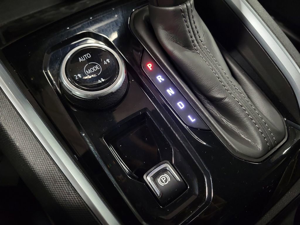 Used 2023 Chevrolet Colorado Trail Boss image 15