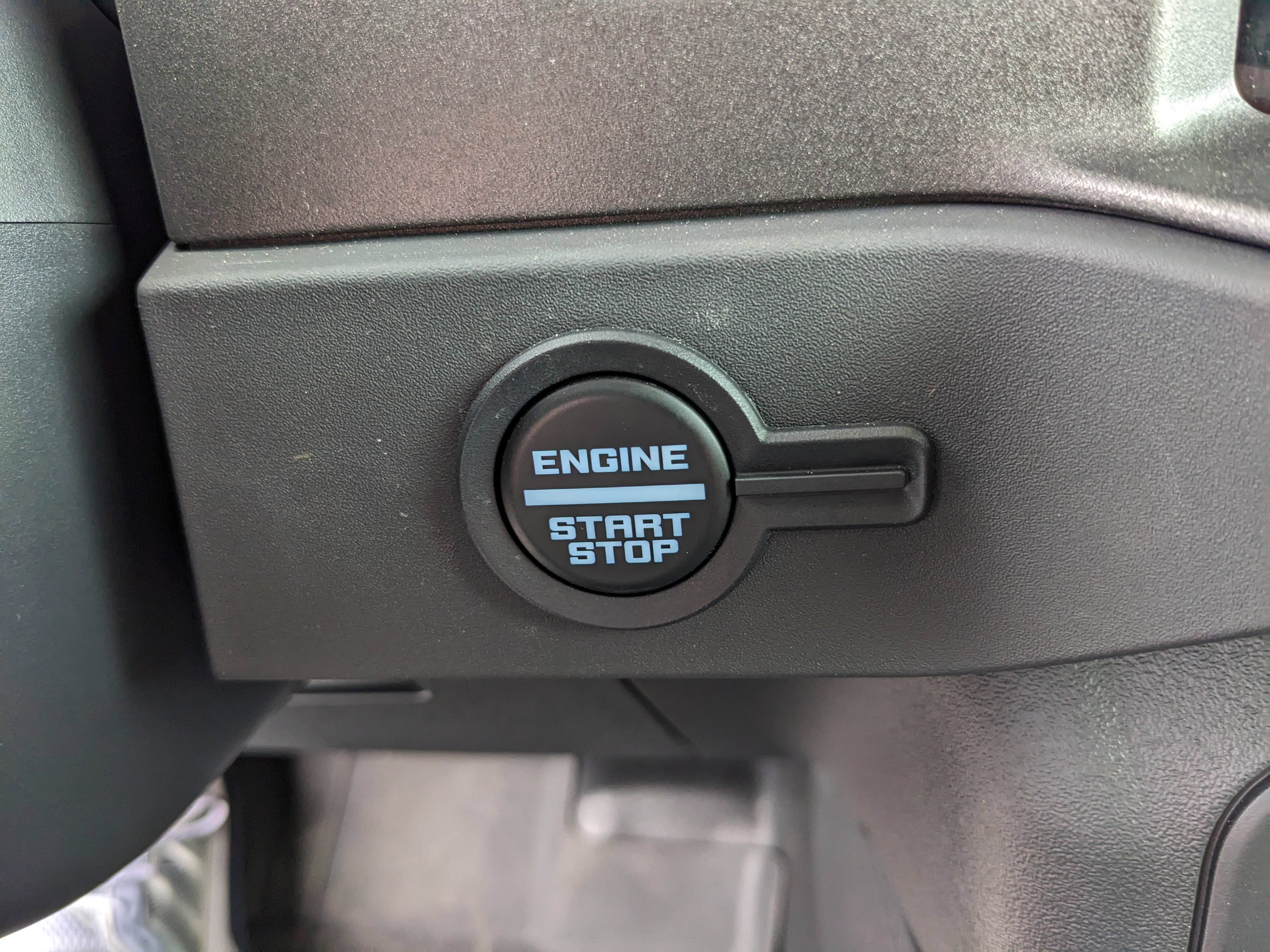 Used 2025 Ford Bronco Badlands image 28