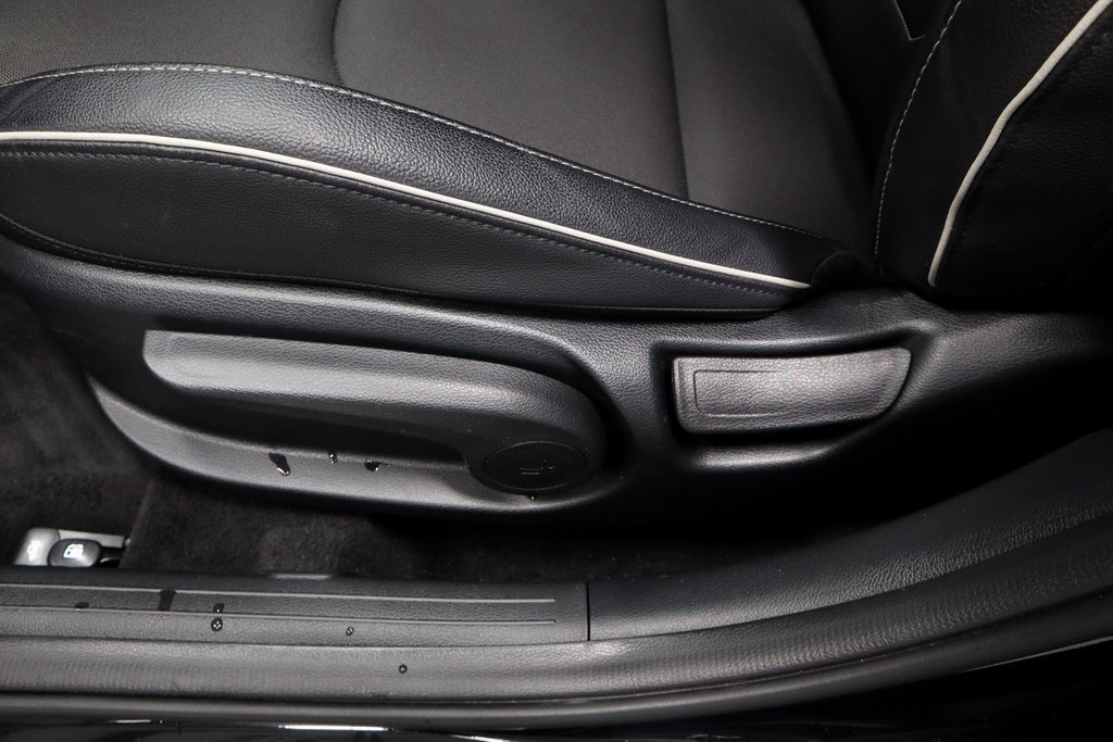 Used 2024 Kia Forte GT-Line w/ GT-Line Premium Package image 26