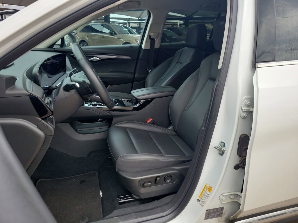 Used 2024 Buick Envision Preferred AWD/4WD image 9