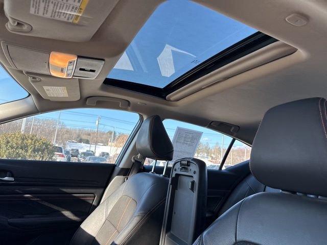 Used 2022 Nissan Altima 2.0 SR image 23