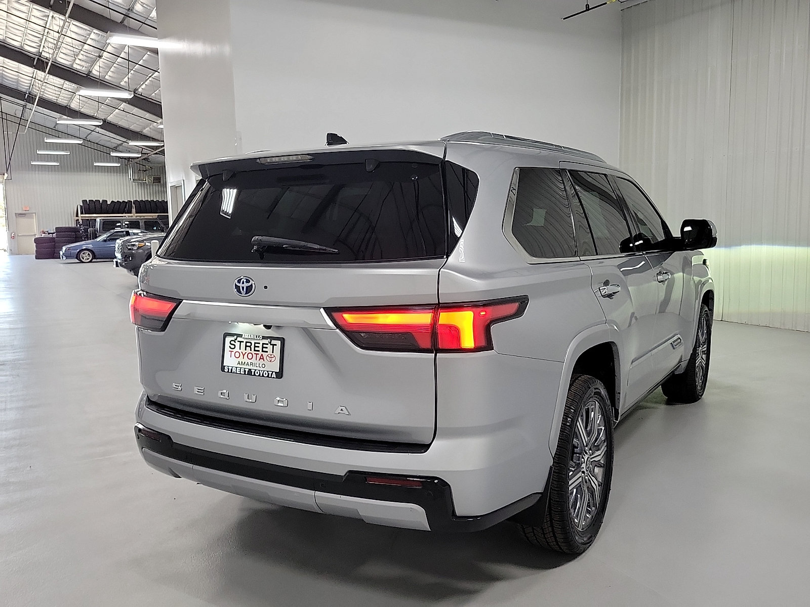 Certified 2023 Toyota Sequoia Capstone AWD/4WD image 4
