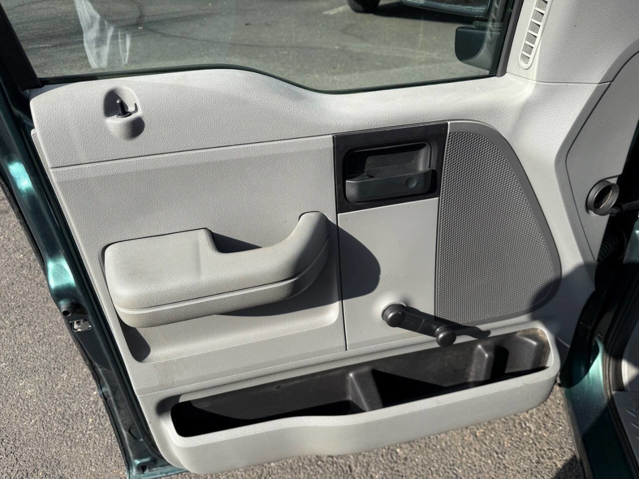 Used 2007 Ford F150 STX image 7