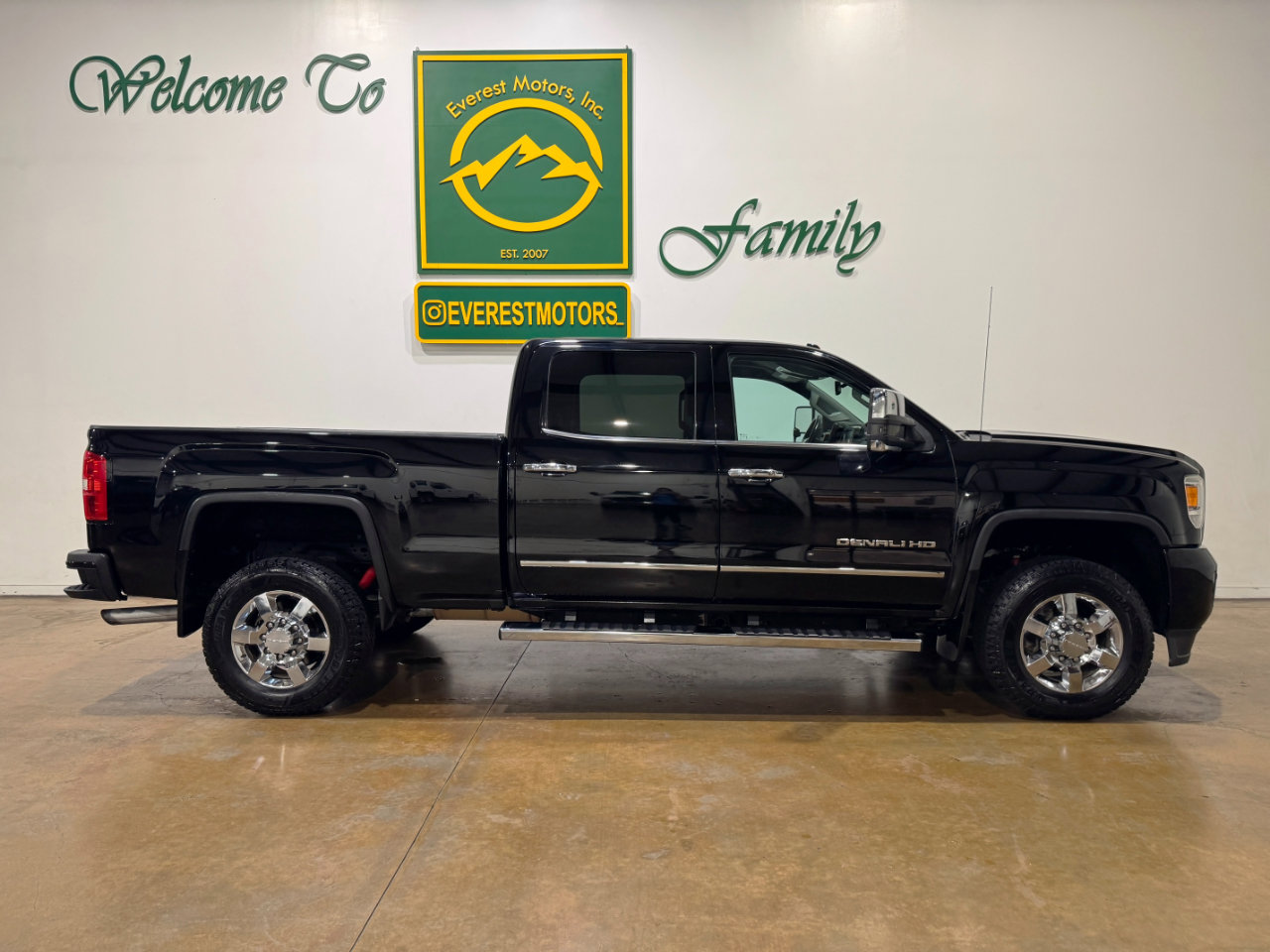 Used 2016 GMC Sierra 3500 Denali w/ Driver Alert Package image 8