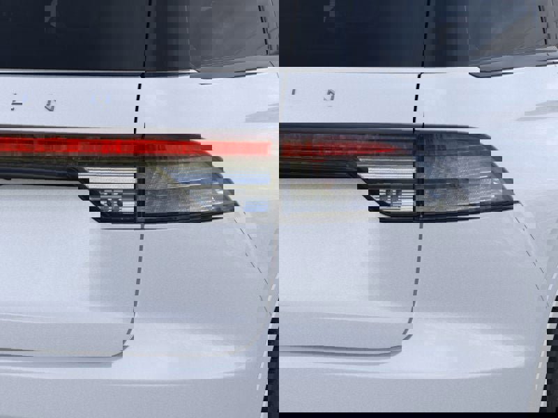 New 2026 Lincoln Aviator Reserve AWD/4WD image 21