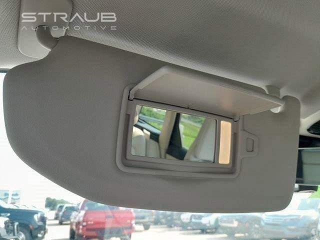 Used 2021 Volvo XC60 T8 Inscription w/ Advanced Package AWD/4WD image 32