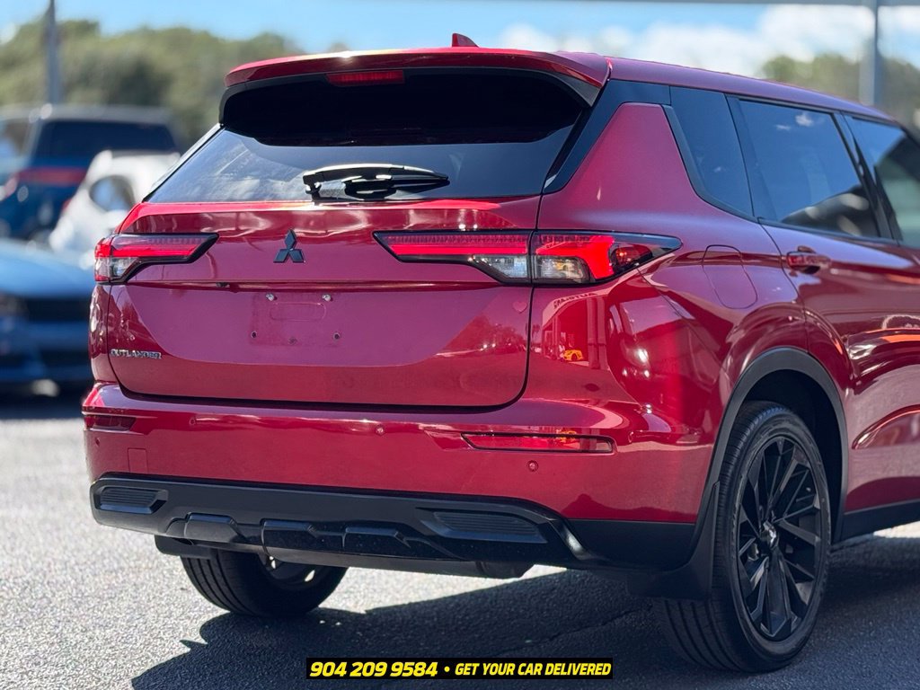 Used 2022 Mitsubishi Outlander SE FWD image 8