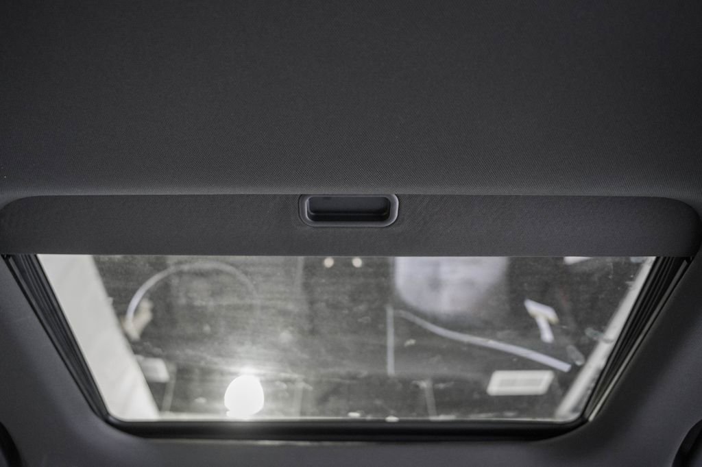 New 2025 Jeep Grand Cherokee Altitude image 31