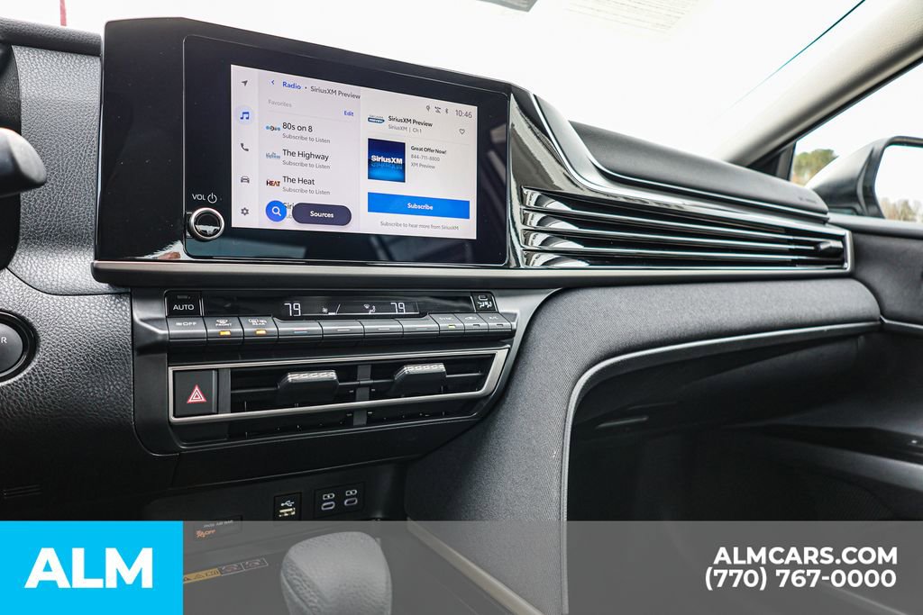 Used 2025 Toyota Camry LE image 40