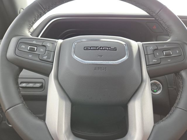 Used 2024 GMC Yukon Denali AWD/4WD image 38
