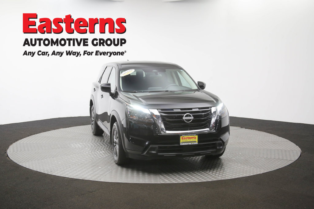 Used 2024 Nissan Pathfinder S AWD/4WD image 49