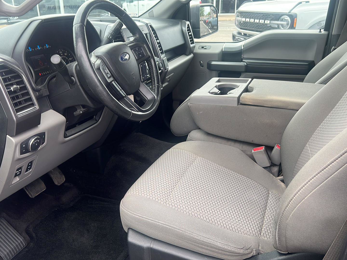 Used 2017 Ford F150 XLT w/ Equipment Group 302A Luxury AWD/4WD image 20