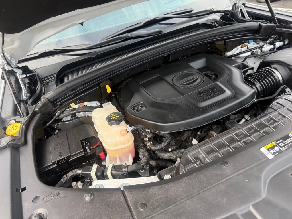 Used 2021 Jeep Grand Cherokee L Overland w/ Advanced Protech Group III AWD/4WD image 69
