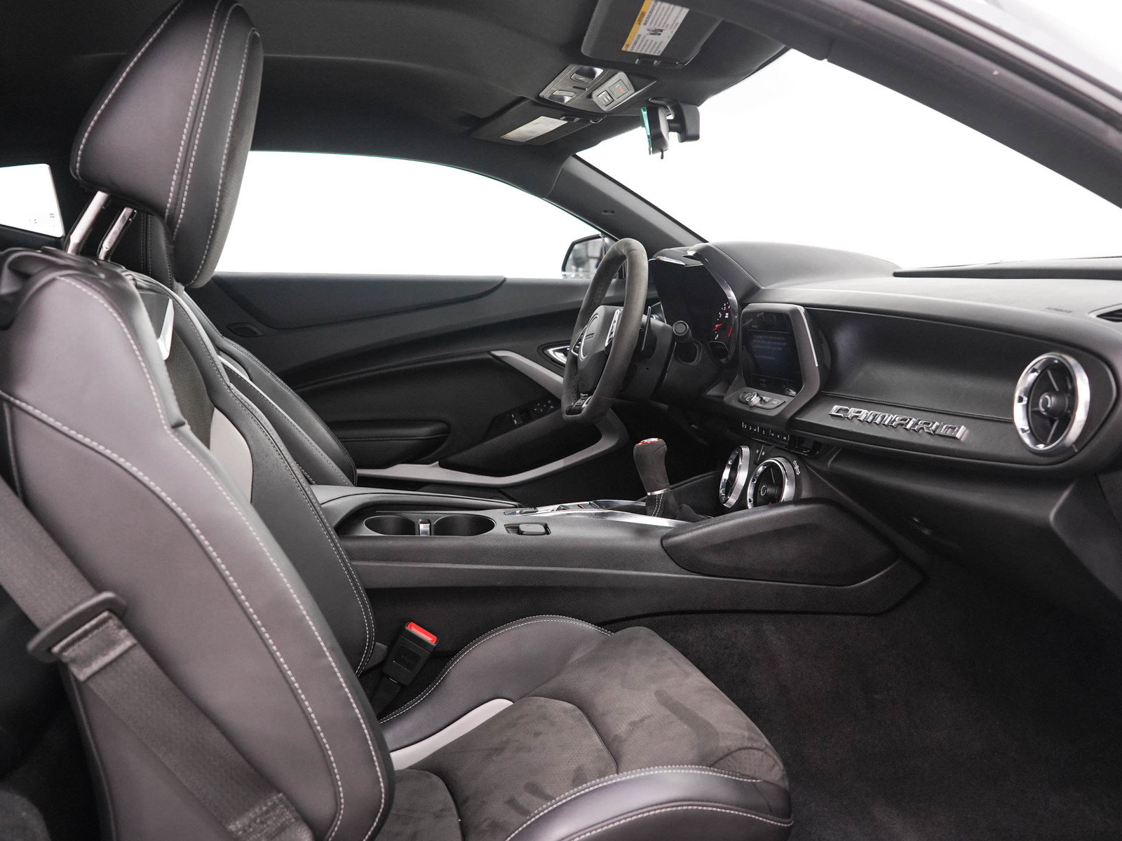 Used 2019 Chevrolet Camaro SS RWD image 13